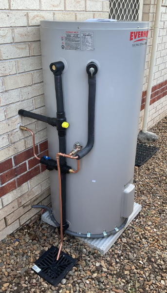 💧 Hot Water Systems: What You Need to Know Before Winter Hits