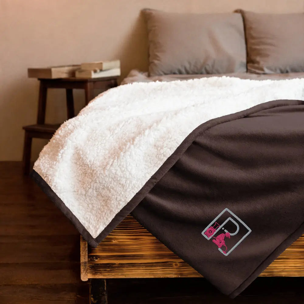 Penetrator Premium sherpa blanket (pink logo) - Penetrator Blocked Drains